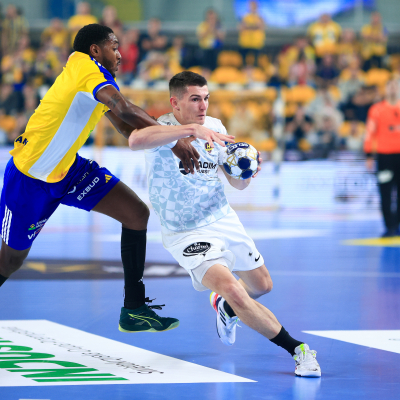 Le "H" en patron à Kielce (27-35)
