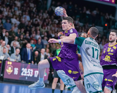 Victoire au forceps face à Nîmes (36-34)