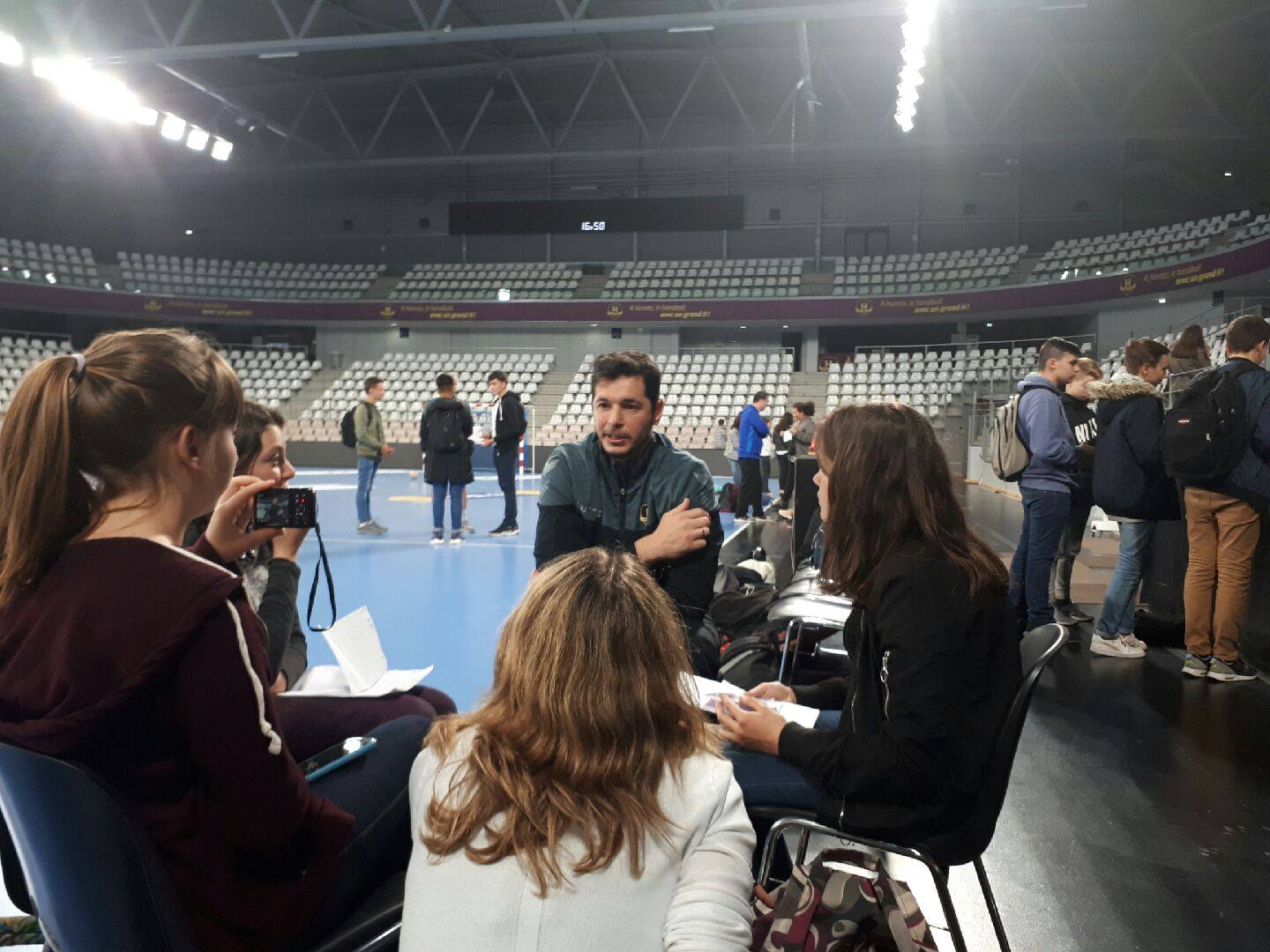 Des apprentis journalistes à l'entraînement du "H"