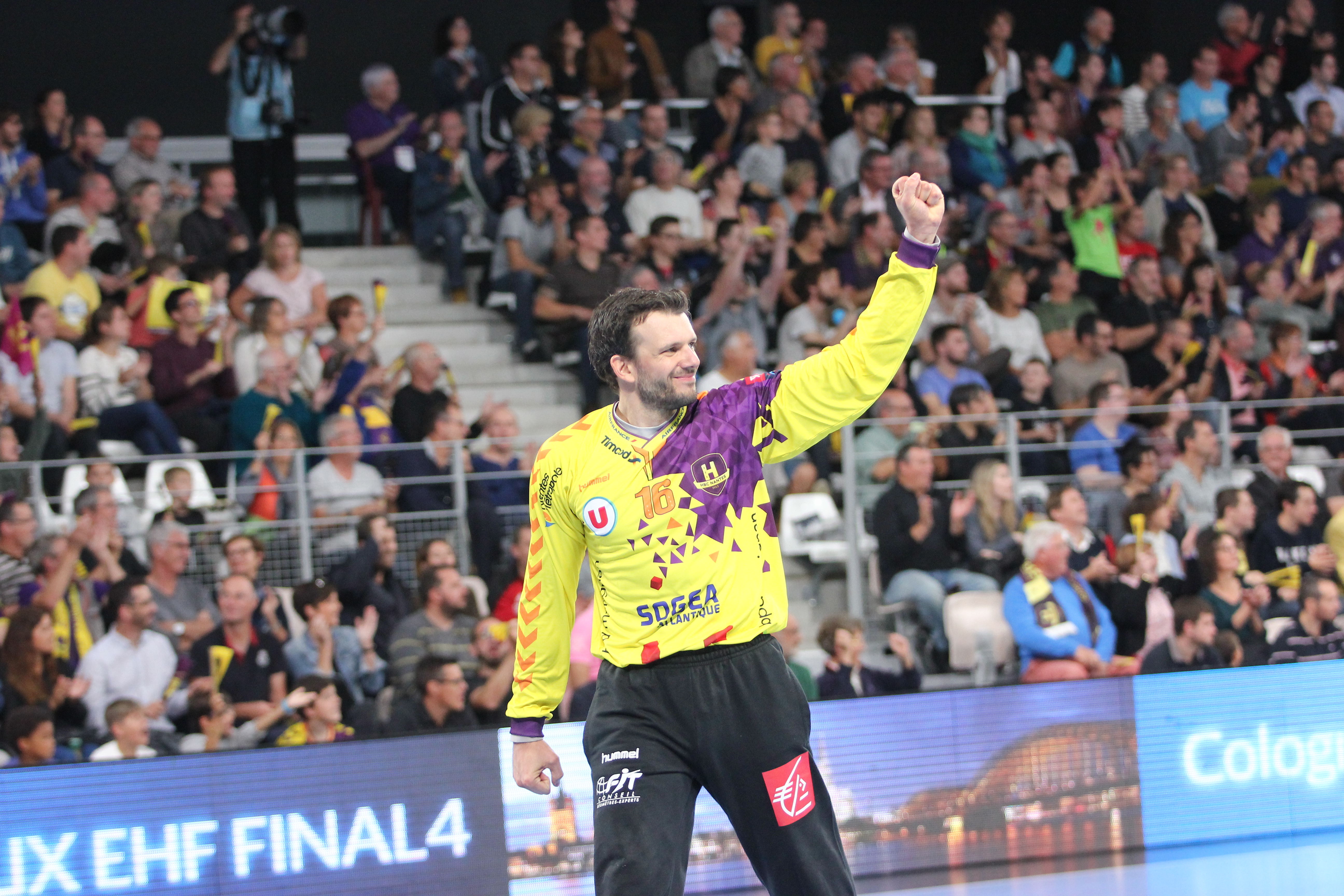 A. Siffert remporte le Top Arrêts d'EHF CHampions League 16/17