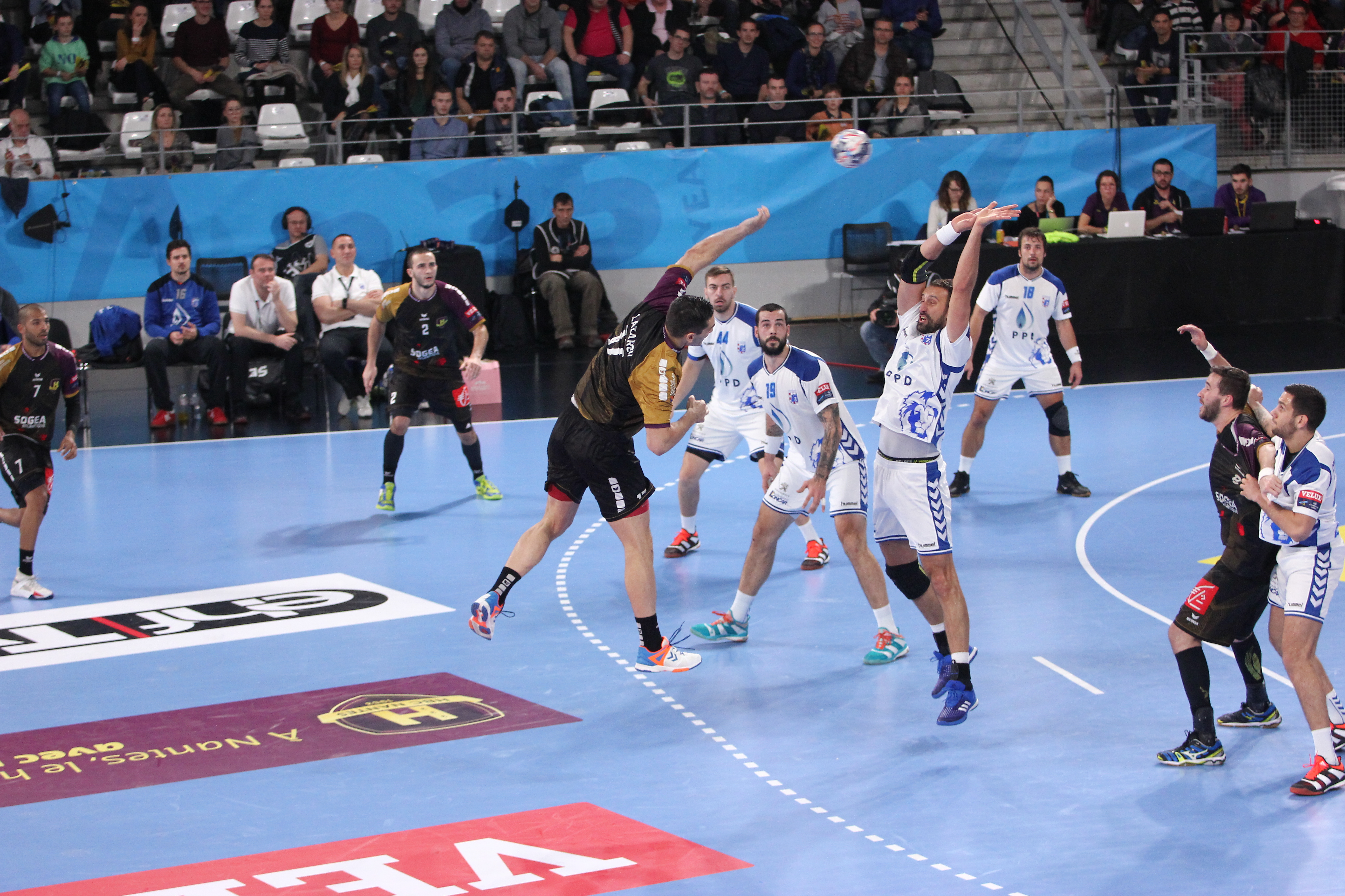 Une nouvelle victoire en Velux EHF Champions League pour le "H" !