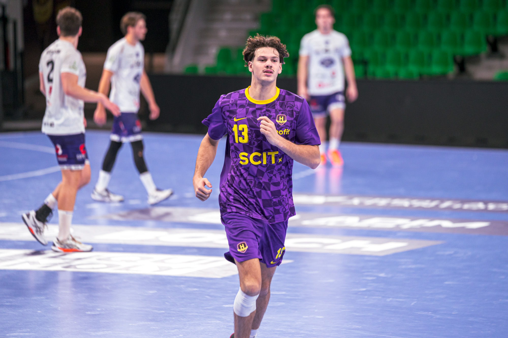 N1 : Les jeunes s'imposent dans le money-time (26-25)