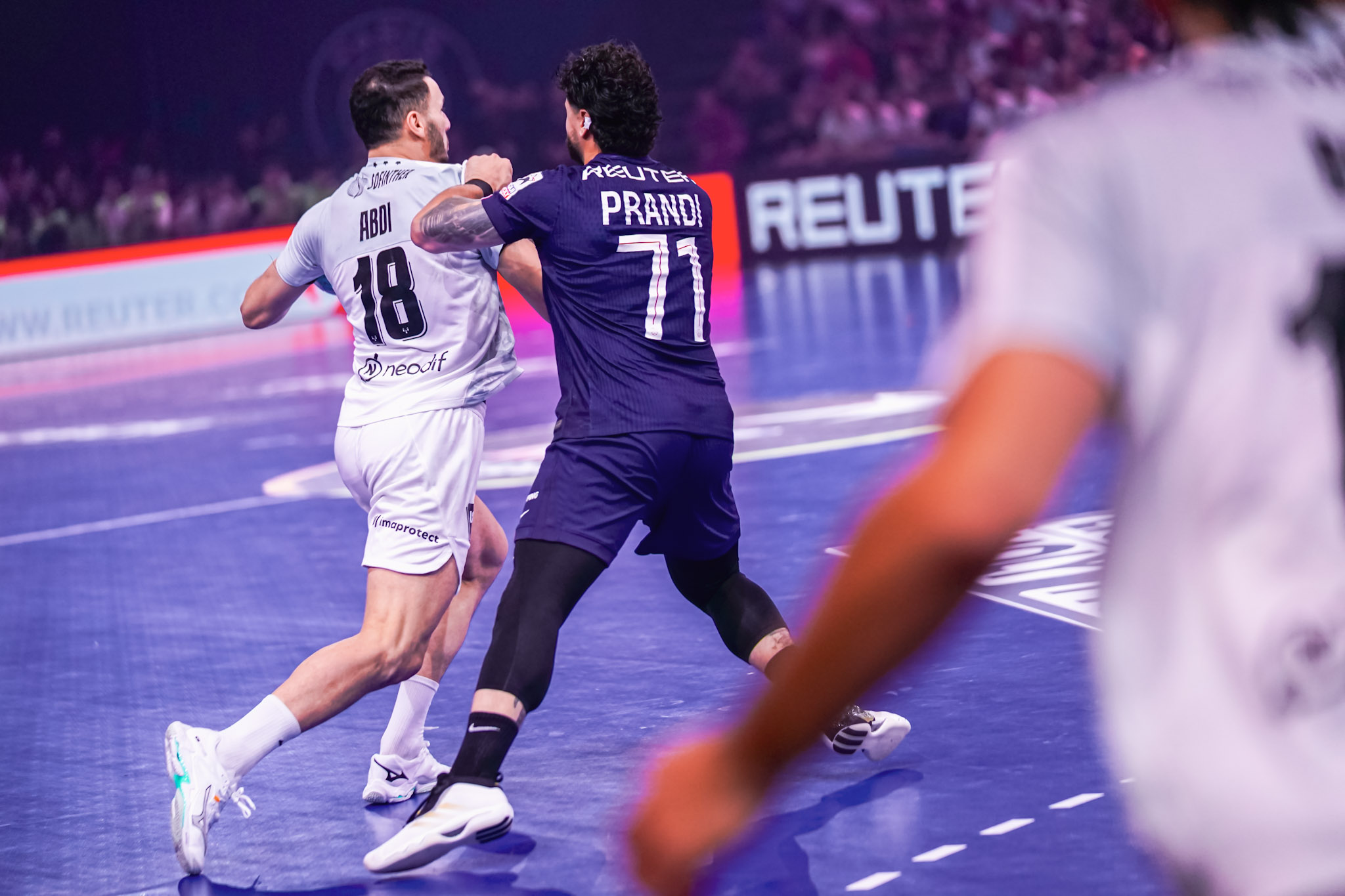 Le "H" s'incline à Paris (34-31)
