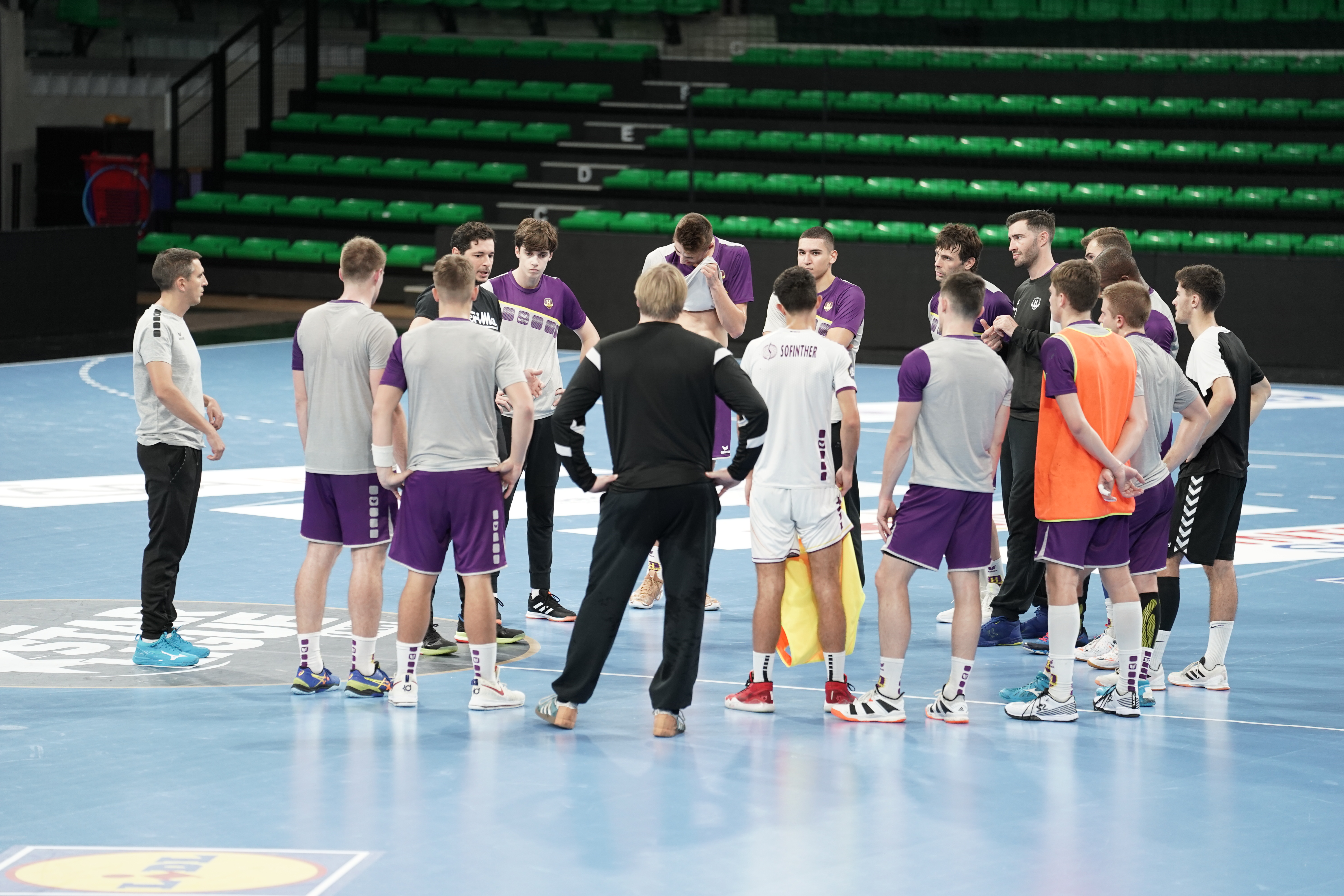 Le groupe face à Dunkerque